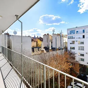 Lovely In Centre For 4 Guests Apartman